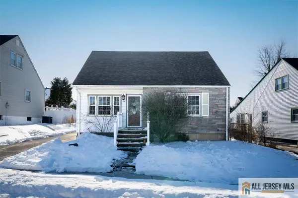15 Ida ST, Sayreville, NJ 08872
