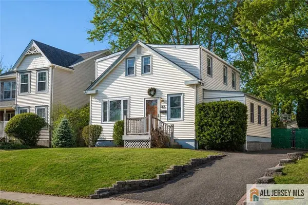 45 Homer PL, Metuchen, NJ 08840