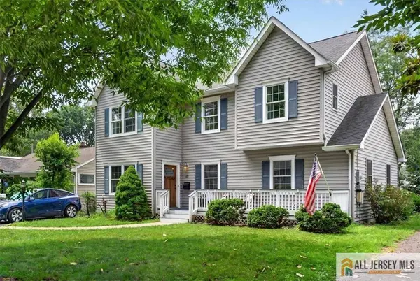 65 Hollywood AVE, Metuchen, NJ 08840
