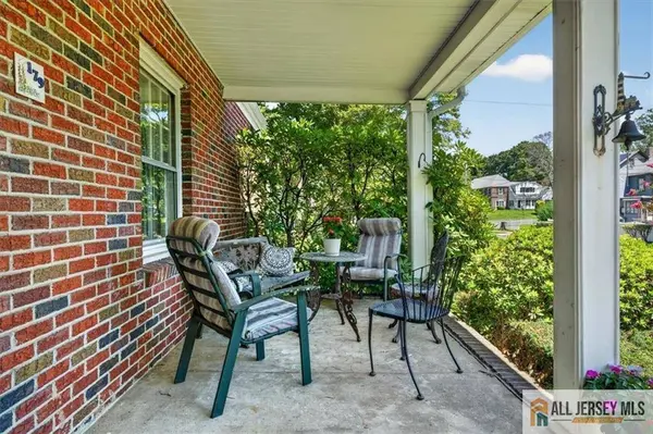 179 Lake AVE, Metuchen, NJ 08840