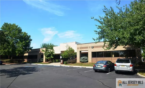 1 Ethel RD #107B, Edison, NJ 08817