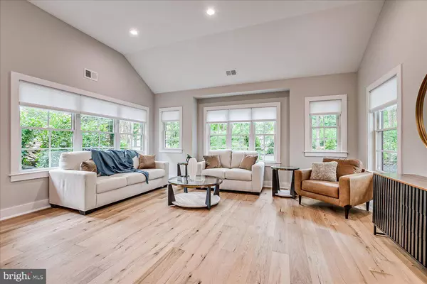 567 RIVERSIDE DR, Princeton, NJ 08540