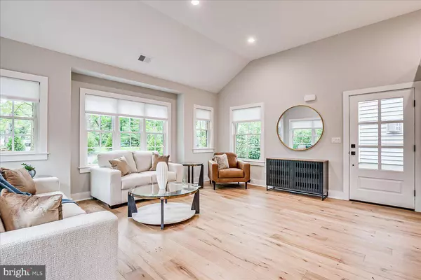 567 RIVERSIDE DR, Princeton, NJ 08540