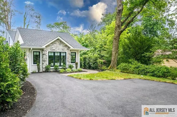 567 Riverside DR, Princeton, NJ 08540