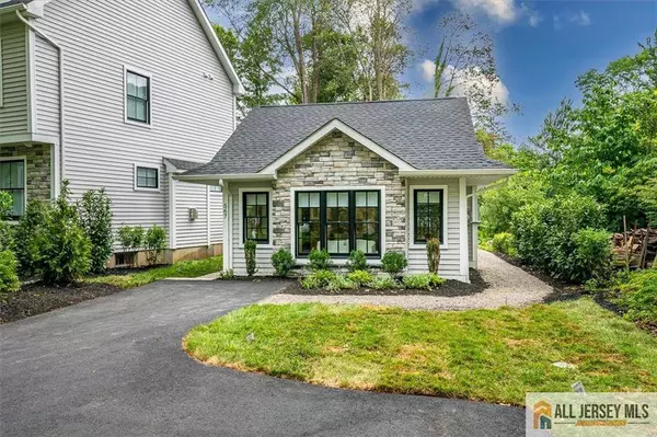 567 Riverside DR, Princeton, NJ 08540