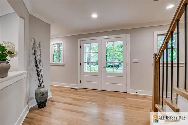 569 Riverside DR, Princeton, NJ 08540