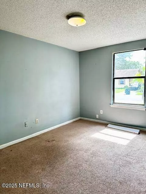 2726 HIDDEN VILLAGE DR, Jacksonville, FL 32216