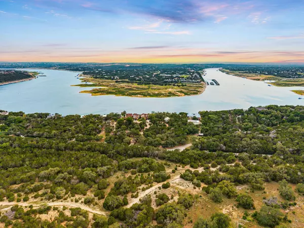 2804 Lohman Ford RD #B, Lago Vista, TX 78645