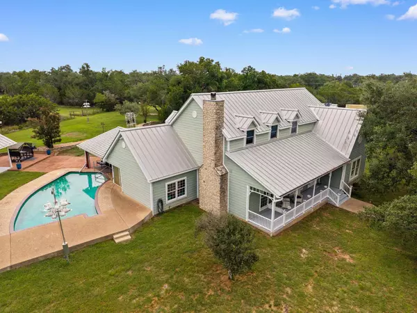 203 Grande ST, Driftwood, TX 78619