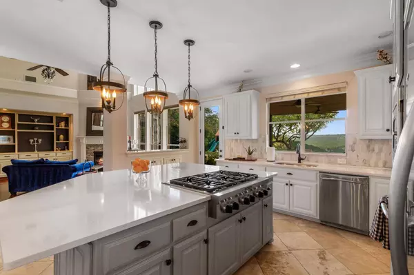 804 Lakewood Hills TER, Austin, TX 78732