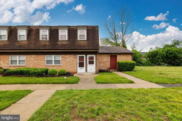 1216 LIBERTE CT, Burlington, NJ 08016