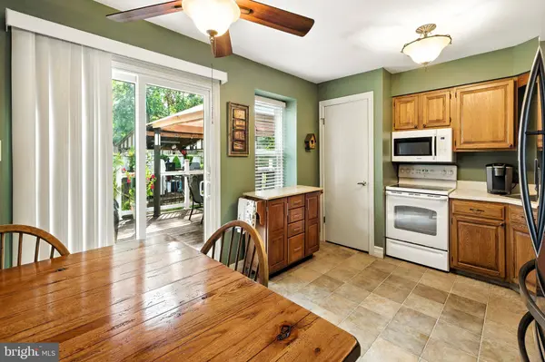 30 CEDAR HILL DR, Sicklerville, NJ 08081