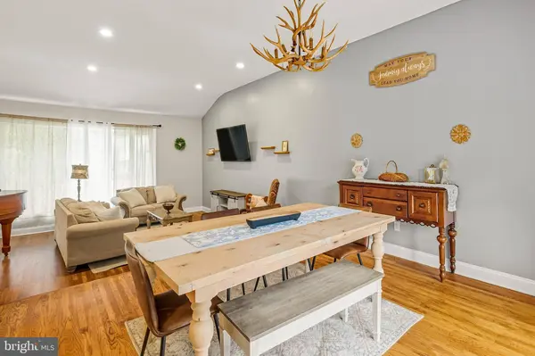1000 ROUMFORT AVE, Cherry Hill, NJ 08034