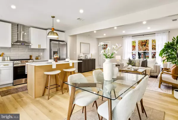 207 CHAPEL AVE E, Cherry Hill, NJ 08034