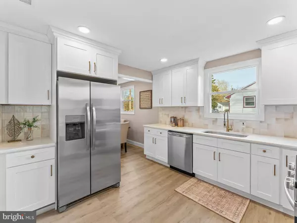 800 BENTLEY RD, Lindenwold, NJ 08021