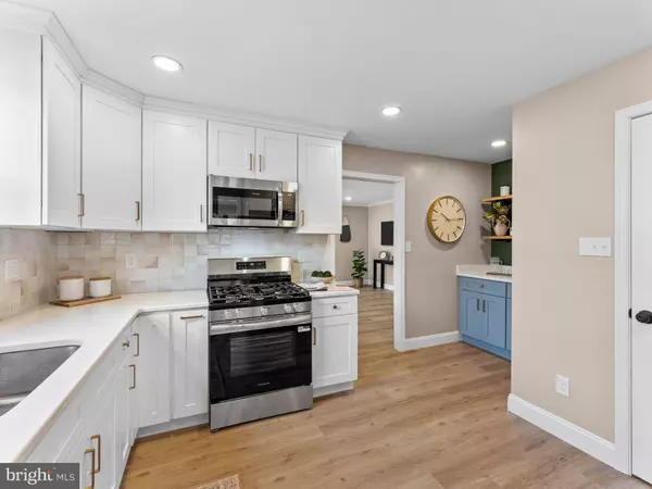 800 BENTLEY RD, Lindenwold, NJ 08021