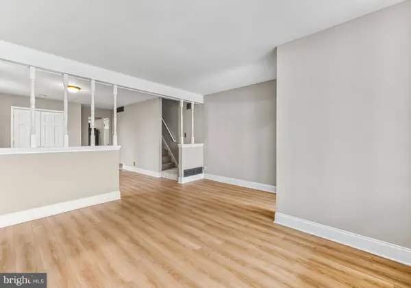 124 N BROADWAY, Gloucester City, NJ 08030