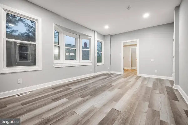 75 COOPER ST, Woodbury, NJ 08096