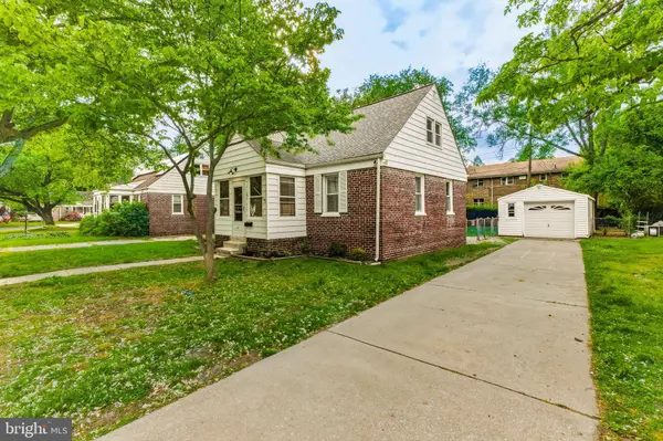 5 DIXIE DR, Penns Grove, NJ 08069