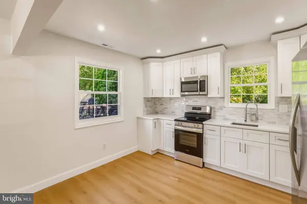 114 S RIVER DR, Williamstown, NJ 08094