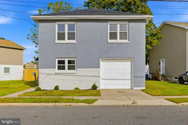 17 W WOOD ST, Paulsboro, NJ 08066