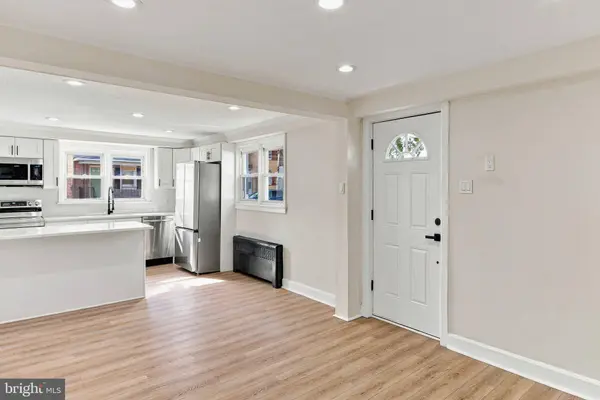 17 W WOOD ST, Paulsboro, NJ 08066