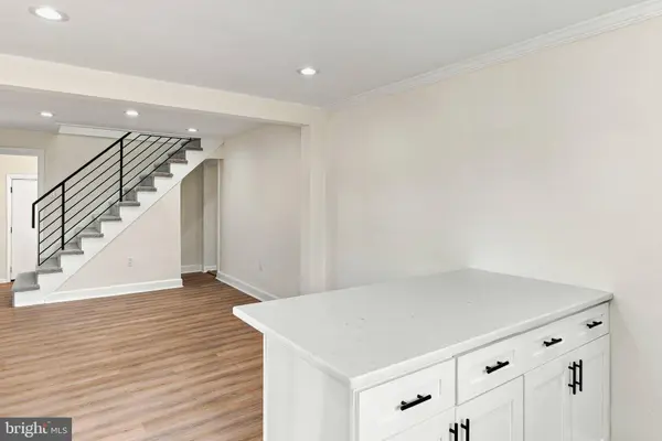 17 W WOOD ST, Paulsboro, NJ 08066