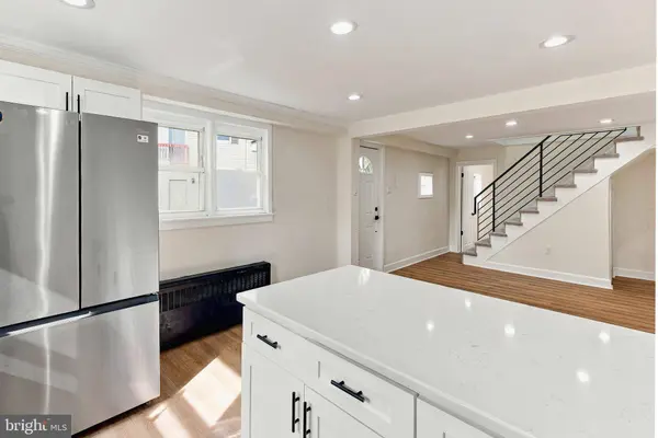 17 W WOOD ST, Paulsboro, NJ 08066