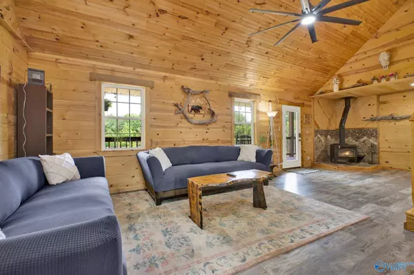 95 County Road 369, Fort Payne, AL 35967