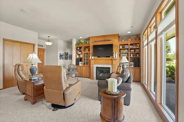 6219 S Smith Ln, Spokane, WA 99223