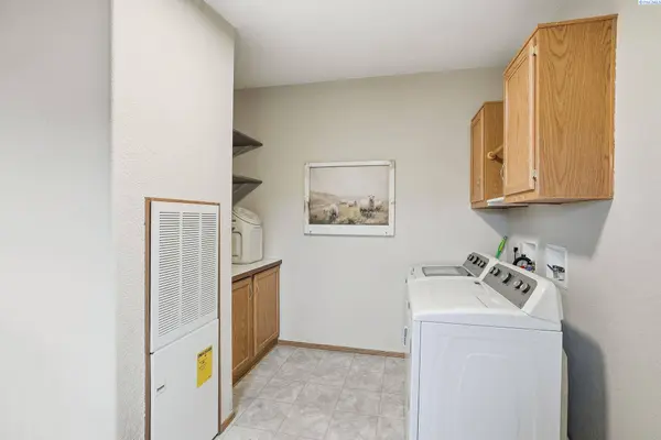3013 E Watt, Spangle, WA 99031