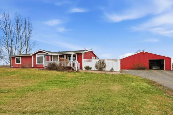 3013 E Watt Rd, Spangle, WA 99031