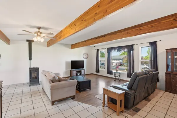 809 E Southview Ave, Colfax, WA 99111