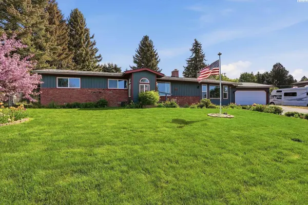 809 E Southview, Colfax, WA 99111