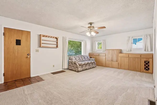 421 E Courtland Ave, Spokane, WA 99207