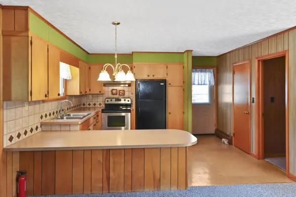 14 Haselton RD, Au Sable Forks, NY 12912