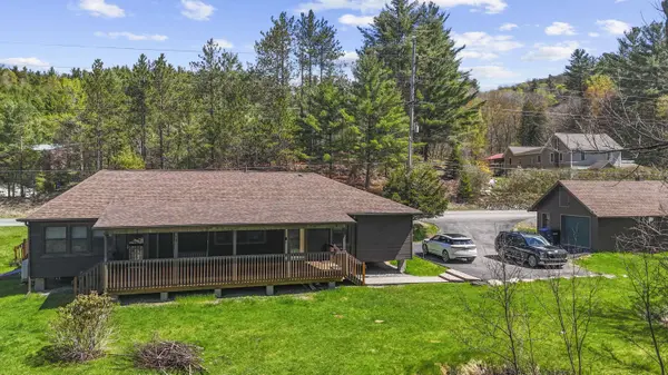 10807 NYS Route 9N, Keene, NY 12942