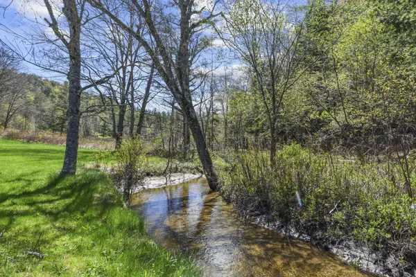 10807 NYS Route 9N, Keene, NY 12942