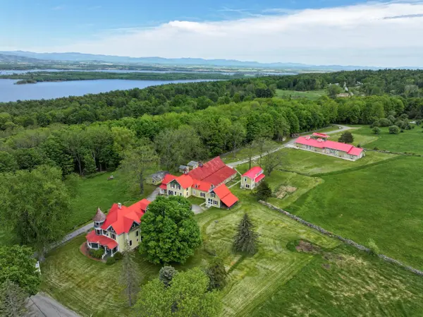 284 Edgemont RD, Moriah, NY 12960
