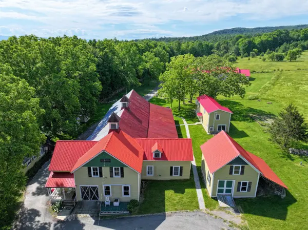 284 Edgemont RD, Moriah, NY 12960