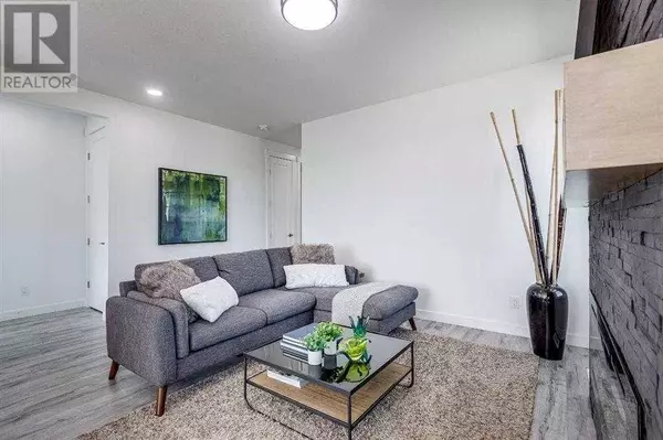 4240 Bauman Way, Innisfail, AB T4G0P1