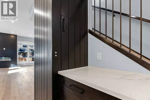 1415 27 Street SW, Calgary, AB T3C1L4