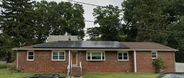 700 Stone St, Rahway, NJ 07065-2741