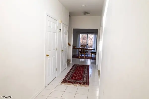 13 Cottage Way, Fanwood Boro, NJ 07023