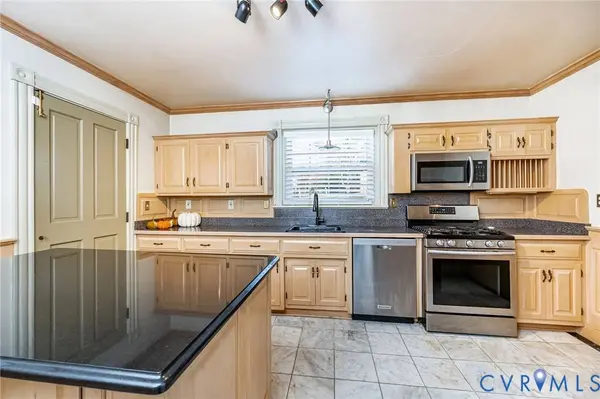 1748 S Sycamore ST, Petersburg, VA 23805