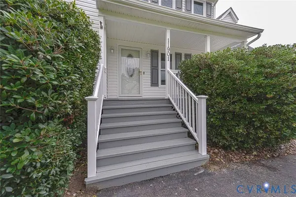 11901 Warfield Estates DR, Chester, VA 23831
