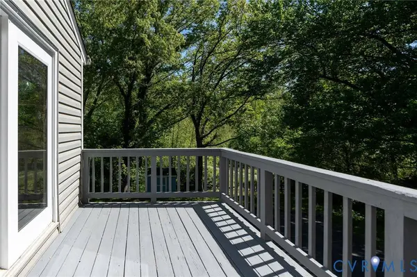 2208 Banbury ST, Charlottesville, VA 22901