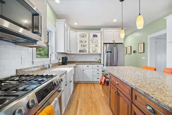 9 Casey LN, Old Orchard Beach, ME 04064