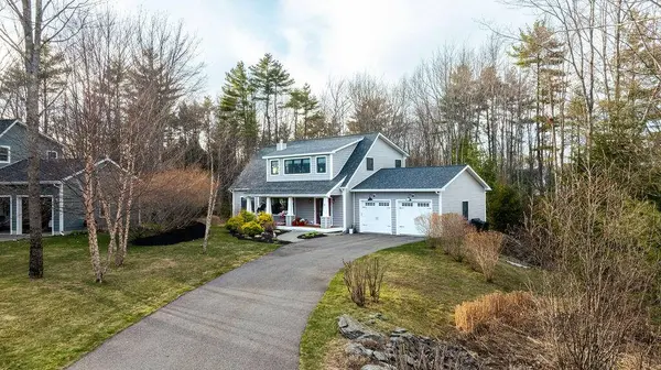 9 Casey LN, Old Orchard Beach, ME 04064