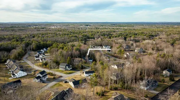 9 Casey LN, Old Orchard Beach, ME 04064